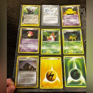18 Pokémon cards